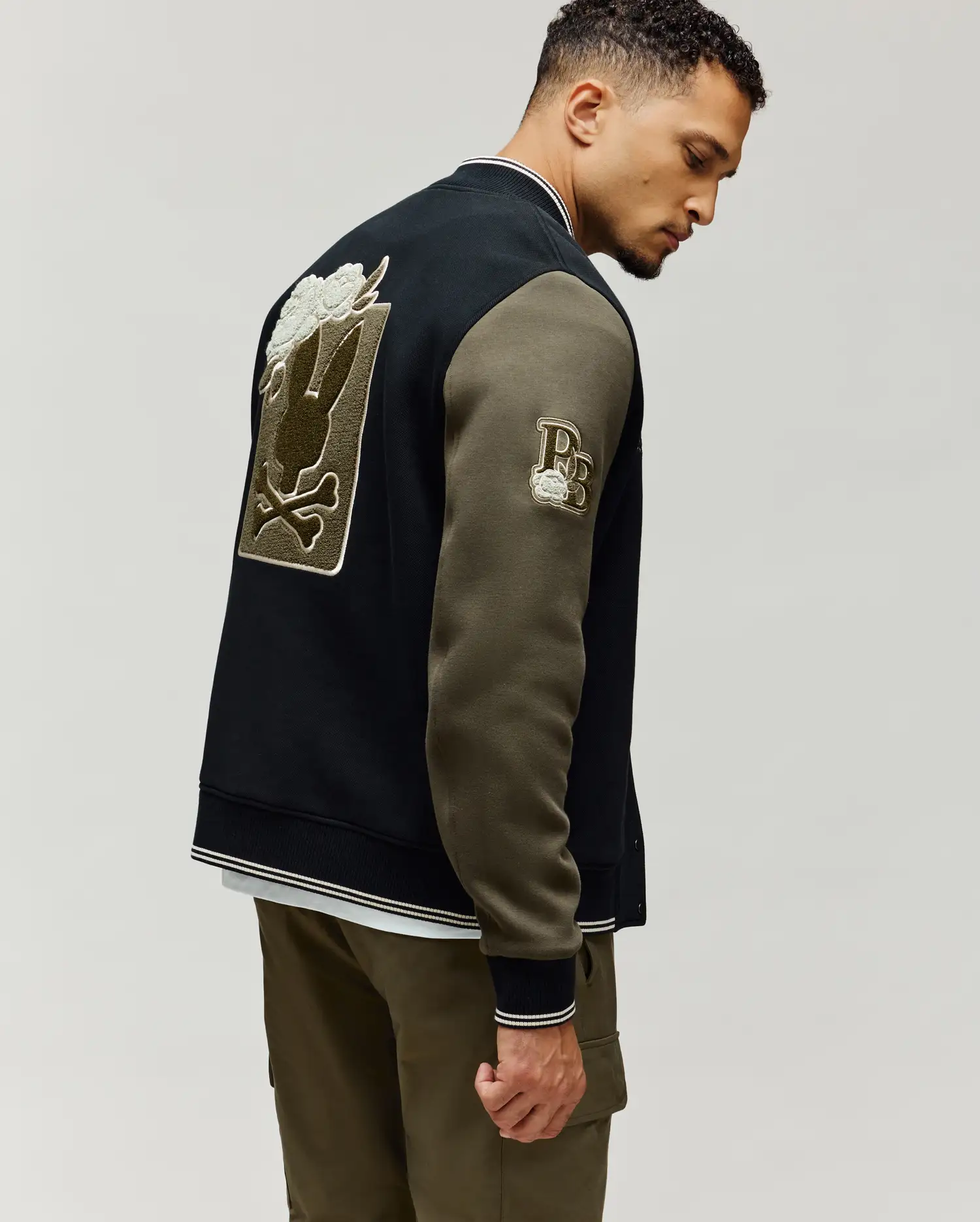 MENS AUG﻿USTE KNIT VARSITY BOMBER - MO1100050 - Image 3